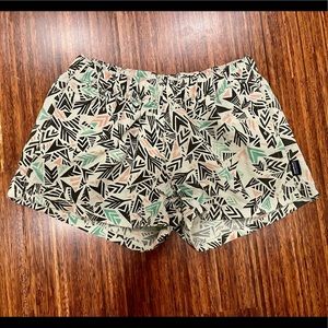 Patagonia Barely Baggies Shorts size xs EUC